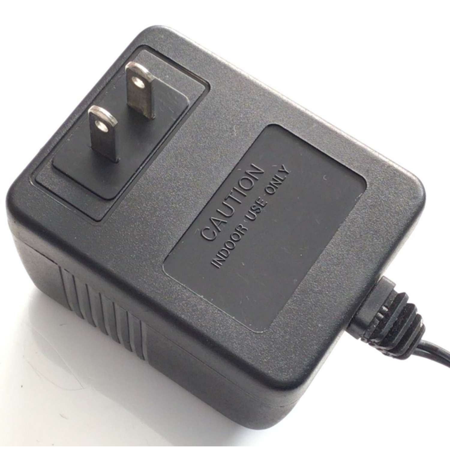 CARGADOR / ADAPTADOR DE FUENTE DE ALIMENTACION TECHNICS VCA-VCD / NUMERO DE PARTE TEAC-48-121000U / ENTRADA VCA 120V 60HZ / SALIDA VCD 12V 1A / MODELO TEAC-48-121000U - Imagen 4